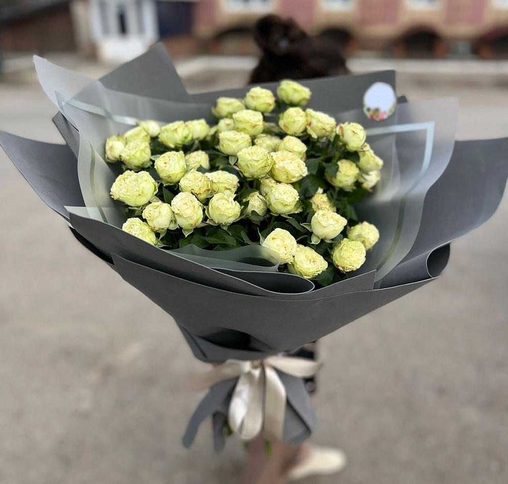 Белые кустовые розы Солинеро в Новом Городке Букет Белые кустовые розы Солинеро в Новом Городке