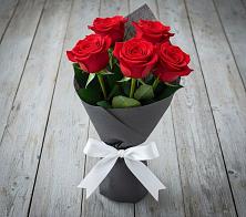 Букет 5 Красных роз Эдлесс Лав #REPLACE_PRED# Новом Городке