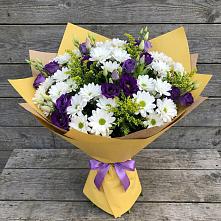 Букет цветов из:  Ирисы, Хризантемы и Ромашки в Новом Городке