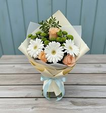 Букет цветов из:  Герберы, Розы и Хризантемы в Новом Городке