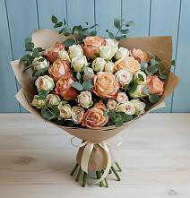 Букет цветов из:  Альстромерии и Розы в Новом Городке