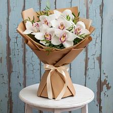 Букет цветов из:  Орхидеи и Розы в Новом Городке